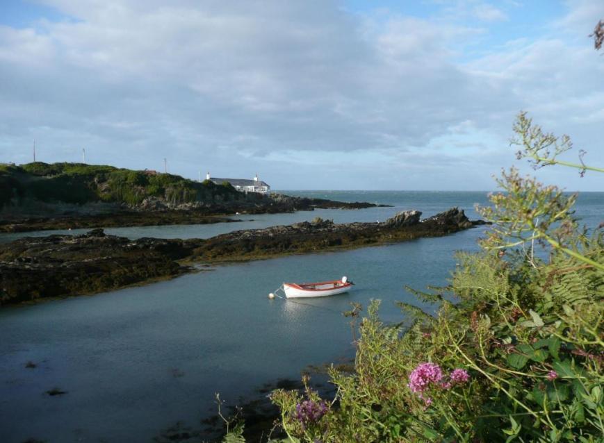 Trecastell Hotel Amlwch Exterior photo